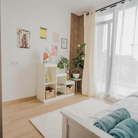 Beach&peaches Sunny 2br Flat Saints Constantine and Helena