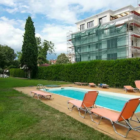 Beach&peaches Sunny 2br Flat Apartment Saints Constantine and Helena